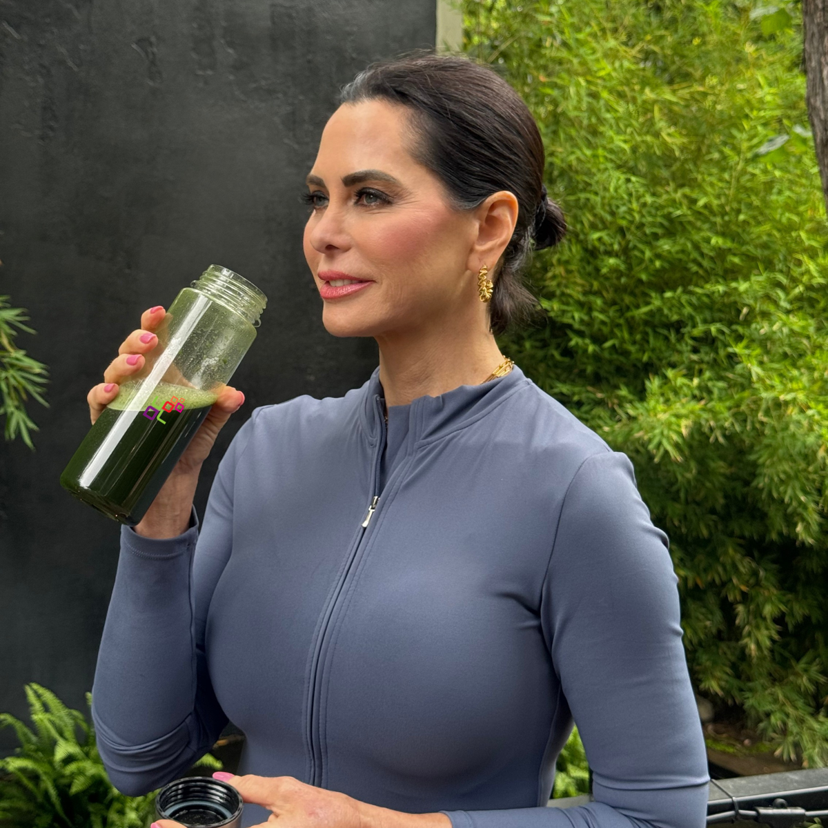 Ultimate Living Shaker Bottle